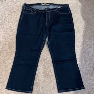 Old Navy Sweetheart Crop Jeans